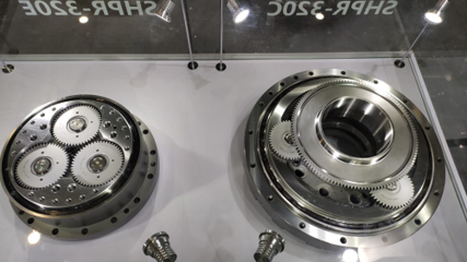 小齒輪傳動(dòng)大世界